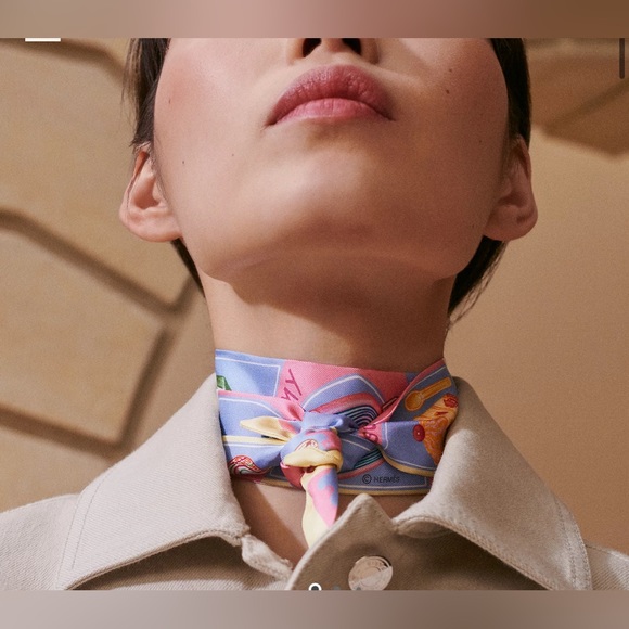 6 Scarves Perfect for Handbags New In Package  (Mixed) - Picture 3 of 9